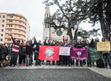 Manifesto em Curitiba reúne pessoas em situação de rua, esse lugar de ninguém