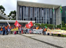 General Silva e Luna foge de homenagem com presságio de vexame na Alep