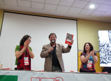 Livro que resgata 40 anos de história da CUT -PR é lançado na 17ª Plenária Estadual