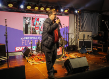 Luta pelo fim da 6x1 reúne cultura e conhecimento em Curitiba