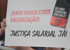 Vigília da educação pressiona o governo de Ratinho Jr