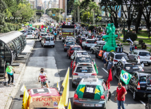 No Paraná, carreatas pedem Fora Bolsonaro