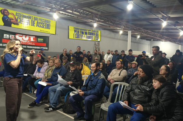 Em assembleia, trabalhadores dos Correios aprovam paralisação a partir do dia 10/09