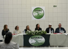 CUT Paraná destaca valorização da enfermagem durante posse da nova direção do Sismec