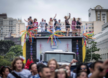 25ª Parada da Diversidade acontece em Curitiba no domingo