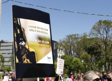 Deputados(as) dão um “jeitinho” para o Ratinho na militarização de escolas