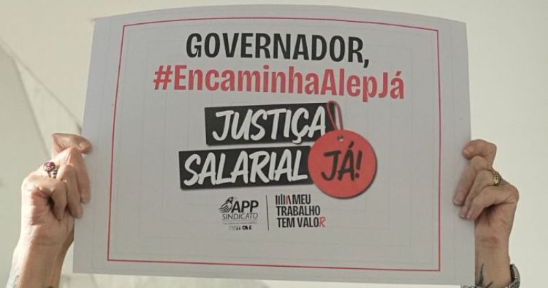 Educadores(as) realizam mobilização na segunda e terça por reformulação de carreiras